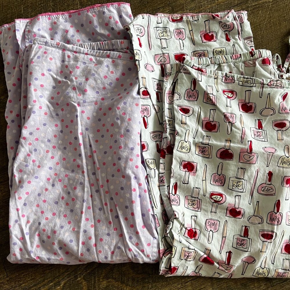 2 pairs of capris length pj bottoms